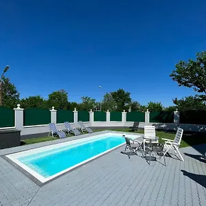 Apartment Atemberaubendes + Pool, Wien